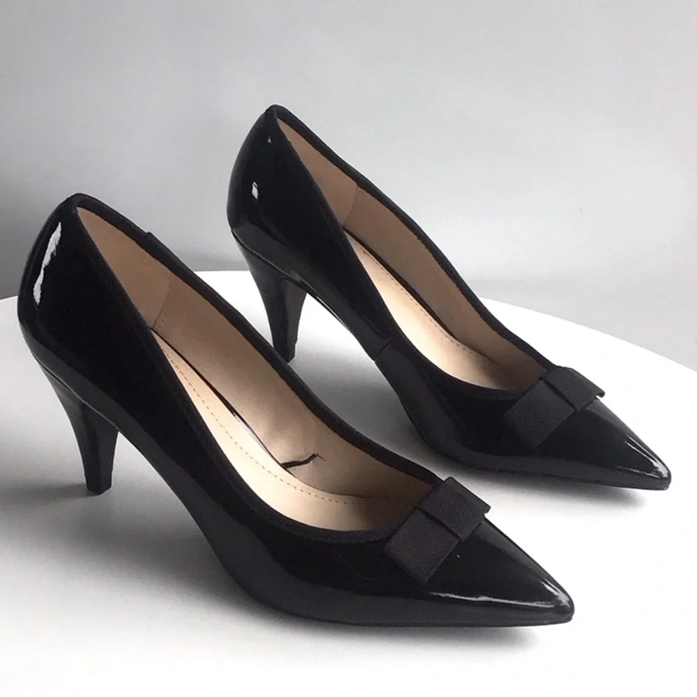 Zara black pointy bow patent heels
